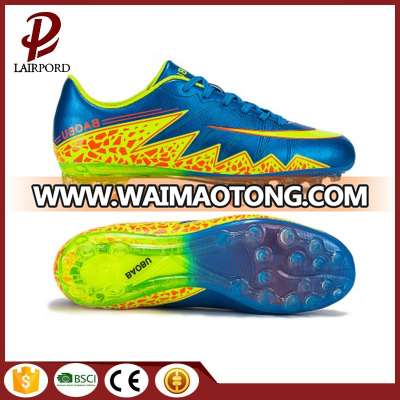 2017 New hot sale style sample Made in China fashion comfortable football sport shoe men soccer sneaker